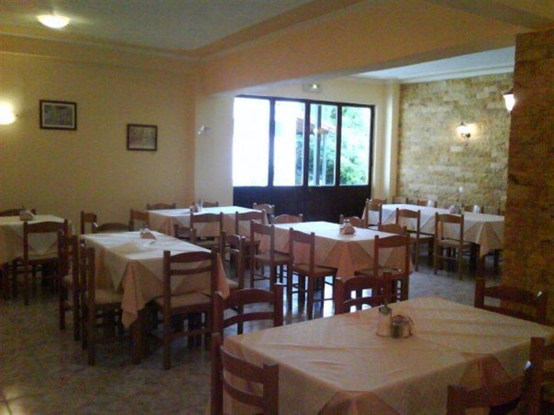 Hotel Yannis Corfu Ipsos Restaurant photo
